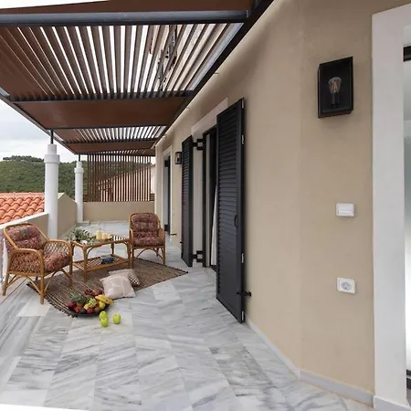 Villa Green Fragiata Featuring A Heated Pool Spa *