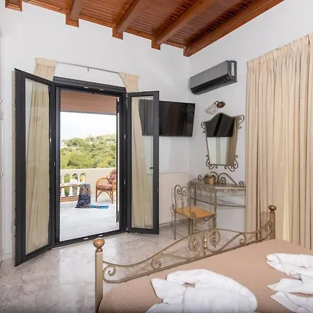 Green Fragiata Featuring A Heated Pool Spa *