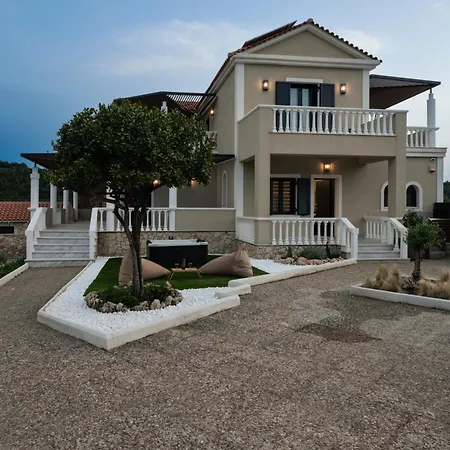 Villa Green Fragiata Featuring A Heated Pool Spa Agalas